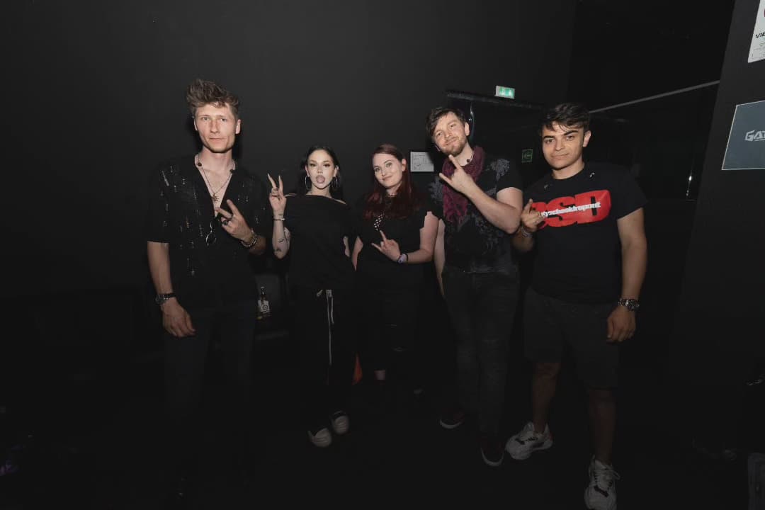 Elias Luyckx with fellow musicians while on tour